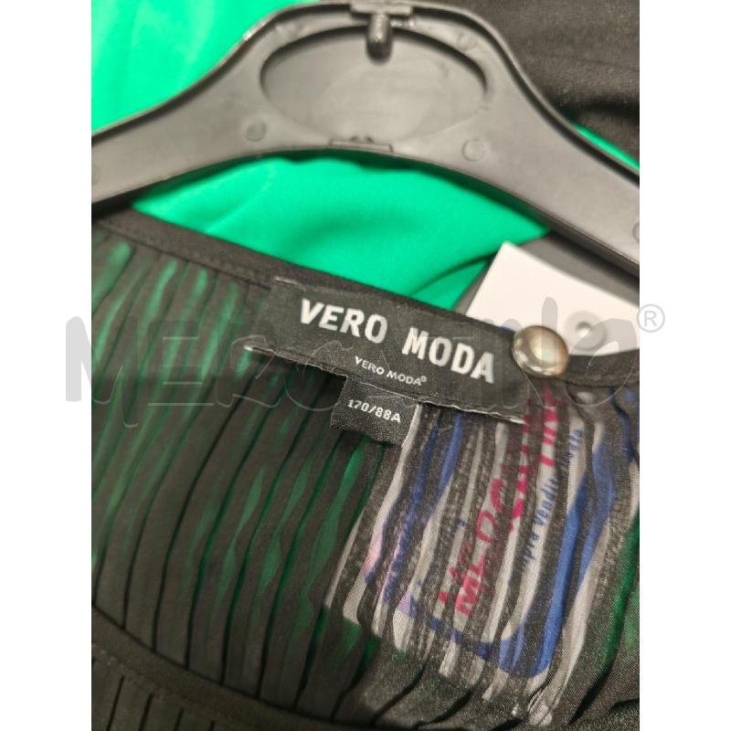 VESTITO DONNA VERO MODA VERDE E NERO CIONDOLI DORATI | Mercatino dell'Usato Campobasso 5