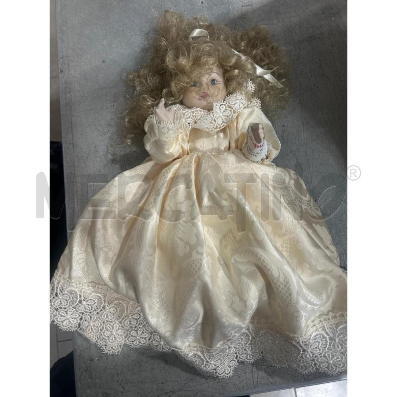 BAMBOLA CERAMICA CAPODIMONTE | Mercatino dell'Usato San giovanni teatino 1