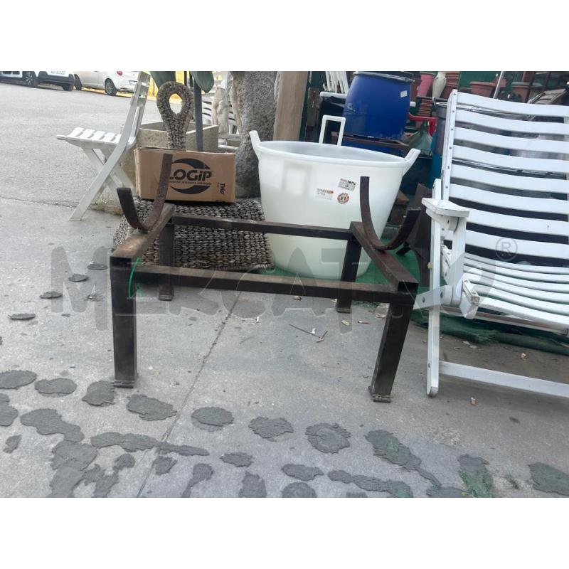 BASE BRACIERE 4 PIEDI QUADRATO | Mercatino dell'Usato San giovanni teatino 1