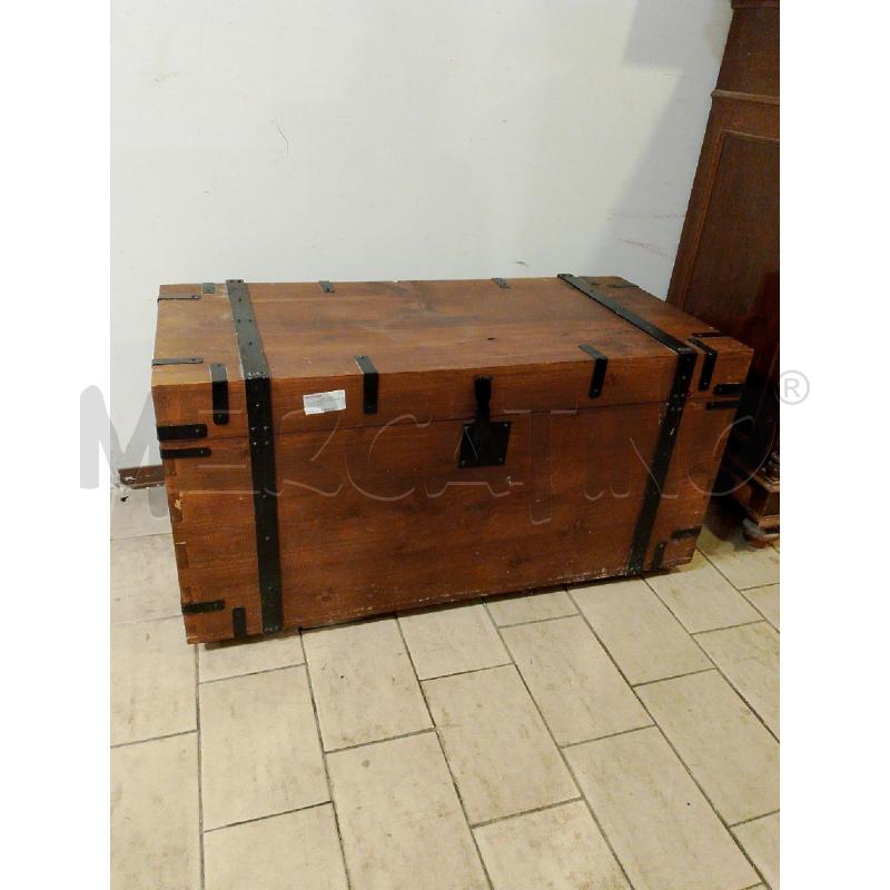 BAULE LEGNO MARRONE E FERRO NERO | Mercatino dell'Usato San giovanni teatino 1