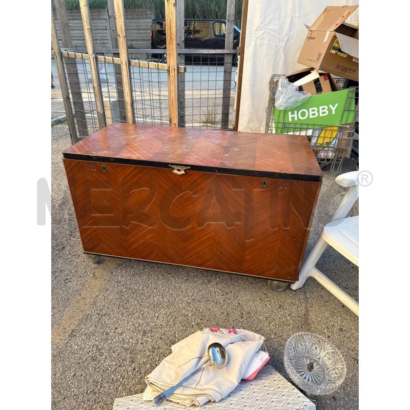 BAULE LEGNO RUOTE | Mercatino dell'Usato San giovanni teatino 1