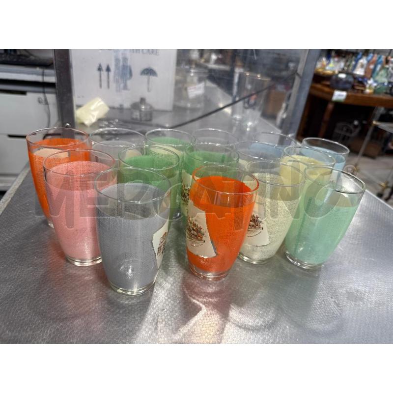 BICCHIERI PZ. GRUPPO VETRO DIVERSI COLORI | Mercatino dell'Usato San giovanni teatino 3