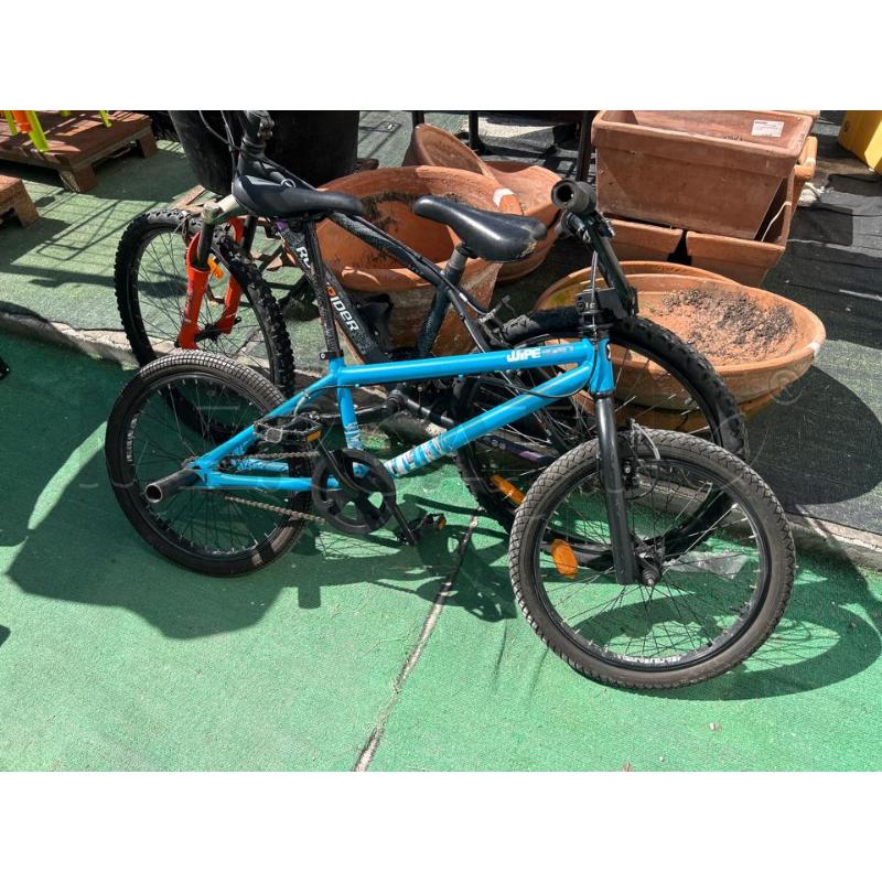 BICICLETTA UOMO BMX AZZURRA WIPE | Mercatino dell'Usato San giovanni teatino 1