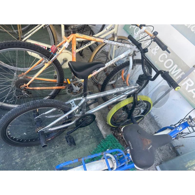 BICICLETTA UOMO BMX GRIGIA | Mercatino dell'Usato San giovanni teatino 1