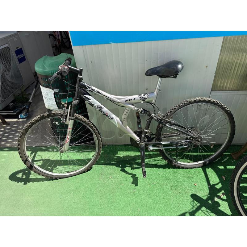 BICICLETTA UOMO FREGIUS SNAKE GRIGIA E NERA | Mercatino dell'Usato San giovanni teatino 1