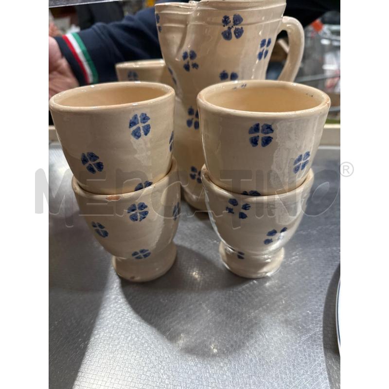 CARAFFA + BICCHIERI BEIGE FIORELLINI AZZURRI | Mercatino dell'Usato San giovanni teatino 2