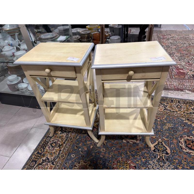 COMODINO BEIGE  | Mercatino dell'Usato San giovanni teatino 2