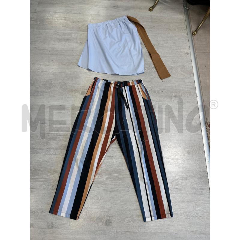 COMPLETO DONNA NEW COLLECTION MAGLIA CELESTE PANTALONE COLORATO | Mercatino dell'Usato San giovanni teatino 1