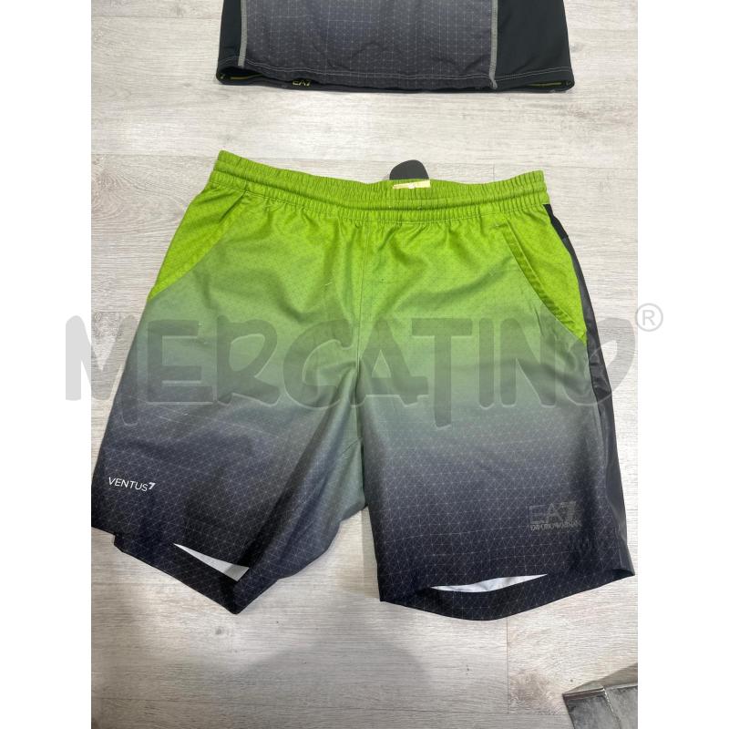 COMPLETO UOMO EMPORIO ARMANI VERDE NERO SFUMATO TRIANGOLI GRIGI | Mercatino dell'Usato San giovanni teatino 3