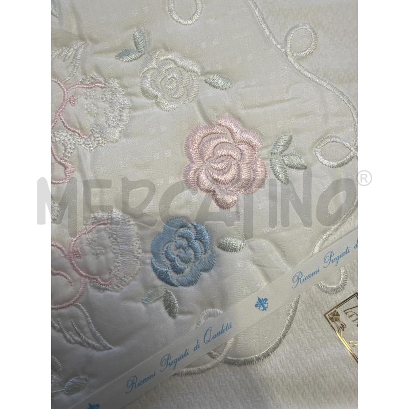 COPRI LETTO BIANCO MATRIMONIALE ANGIOLETTI FIORI ROSA CELESTI | Mercatino dell'Usato San giovanni teatino 2