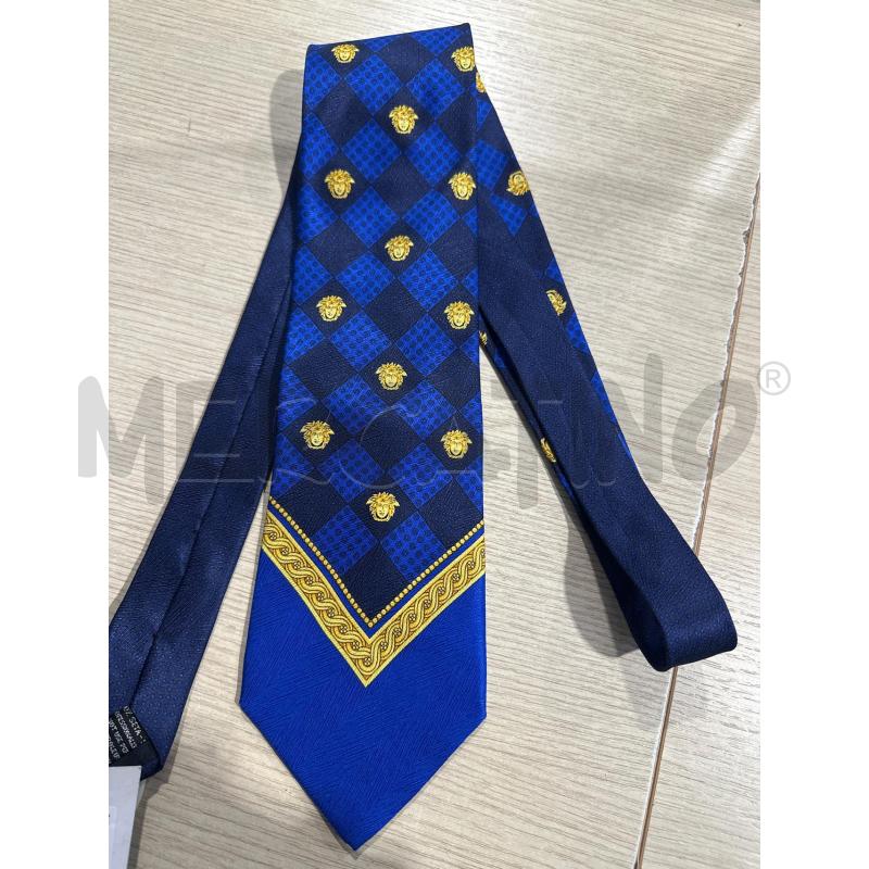 CRAVATTA GIANNI VERSACE BLU ELETTRICO LOGHI DORATI | Mercatino dell'Usato San giovanni teatino 1