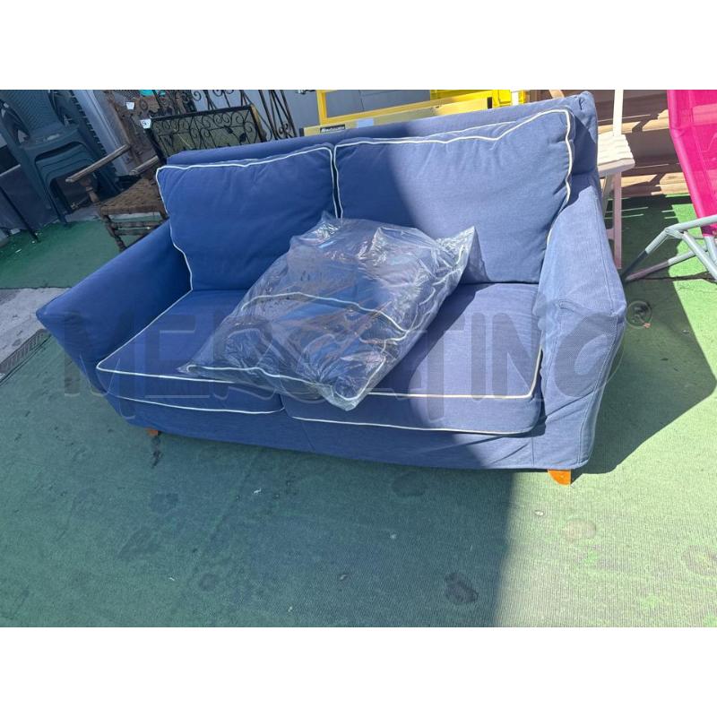 DIVANO 2 POSTI BLU | Mercatino dell'Usato San giovanni teatino 1