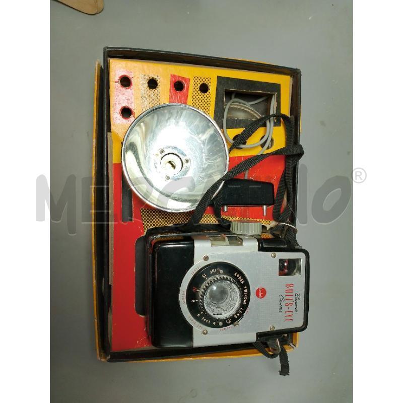 FOTOCAMERA VINTAGE BULL'S-EYE CON SCATOLA | Mercatino dell'Usato San giovanni teatino 2