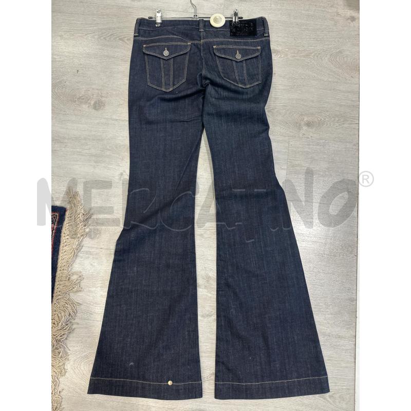 JEANS DONNA BURBERRY SCURO TG 42 | Mercatino dell'Usato San giovanni teatino 4