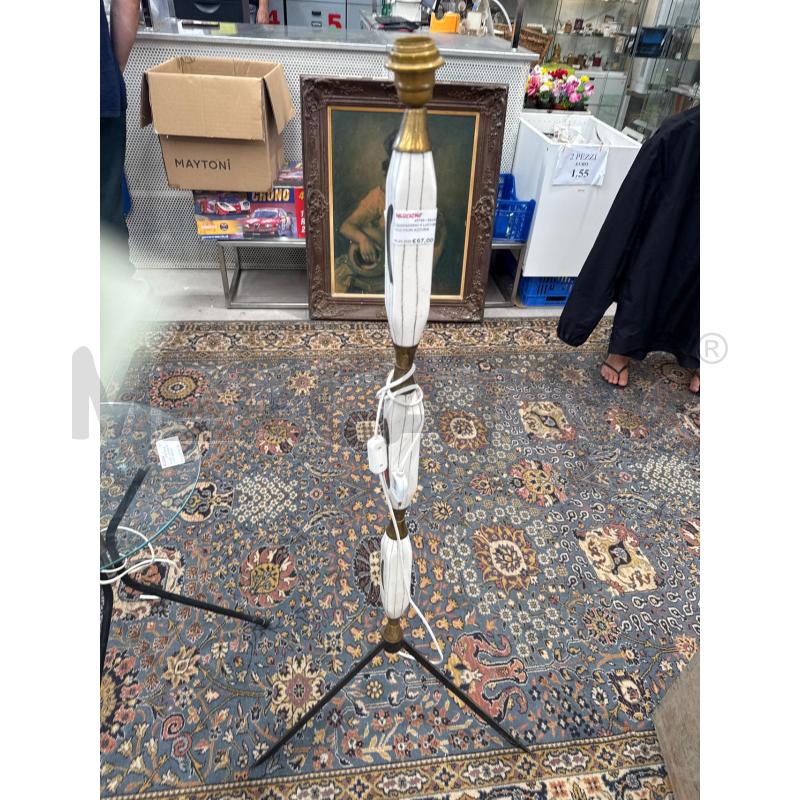 LAMPADARIO 6 LUCI BIANCO FIORI AZZURRI | Mercatino dell'Usato San giovanni teatino 1