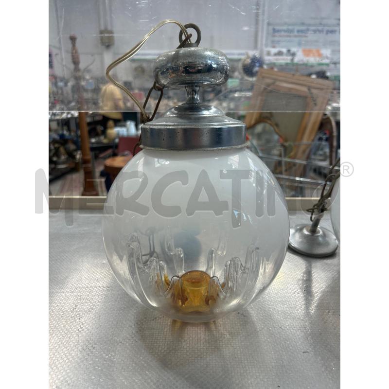 LAMPADARIO PALLA VETRO BIANCA ARANCIONE | Mercatino dell'Usato San giovanni teatino 1