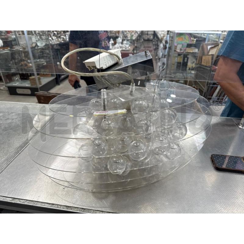 LAMPADARIO PLASTICA SFERE  | Mercatino dell'Usato San giovanni teatino 1