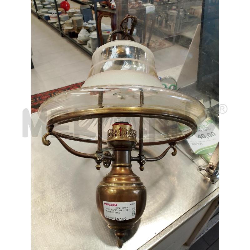 LAMPADARIO UNA LUCE OTTONE E VETRO | Mercatino dell'Usato San giovanni teatino 1
