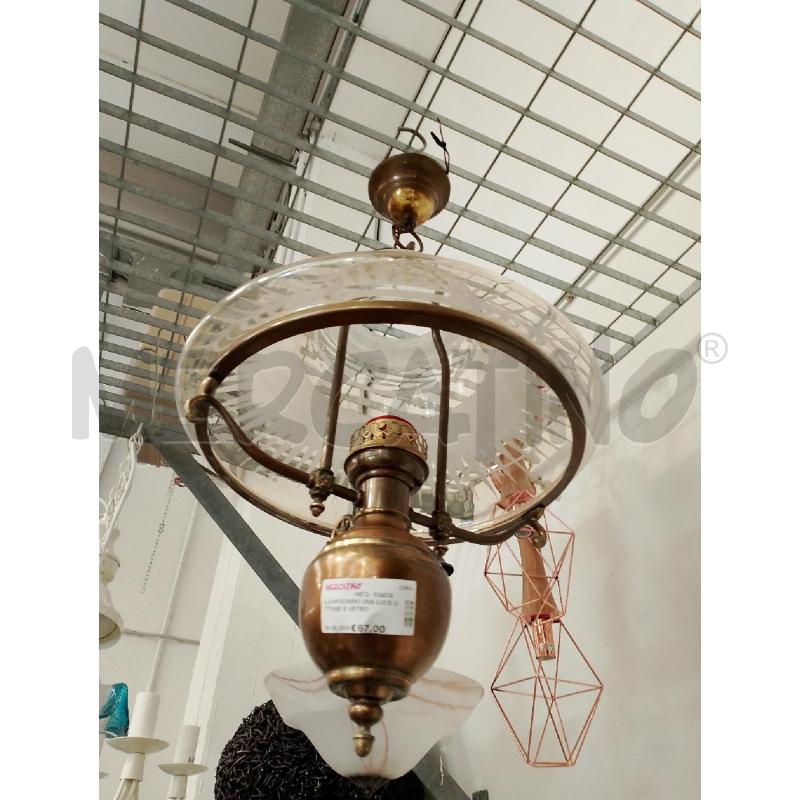 LAMPADARIO UNA LUCE OTTONE E VETRO | Mercatino dell'Usato San giovanni teatino 2