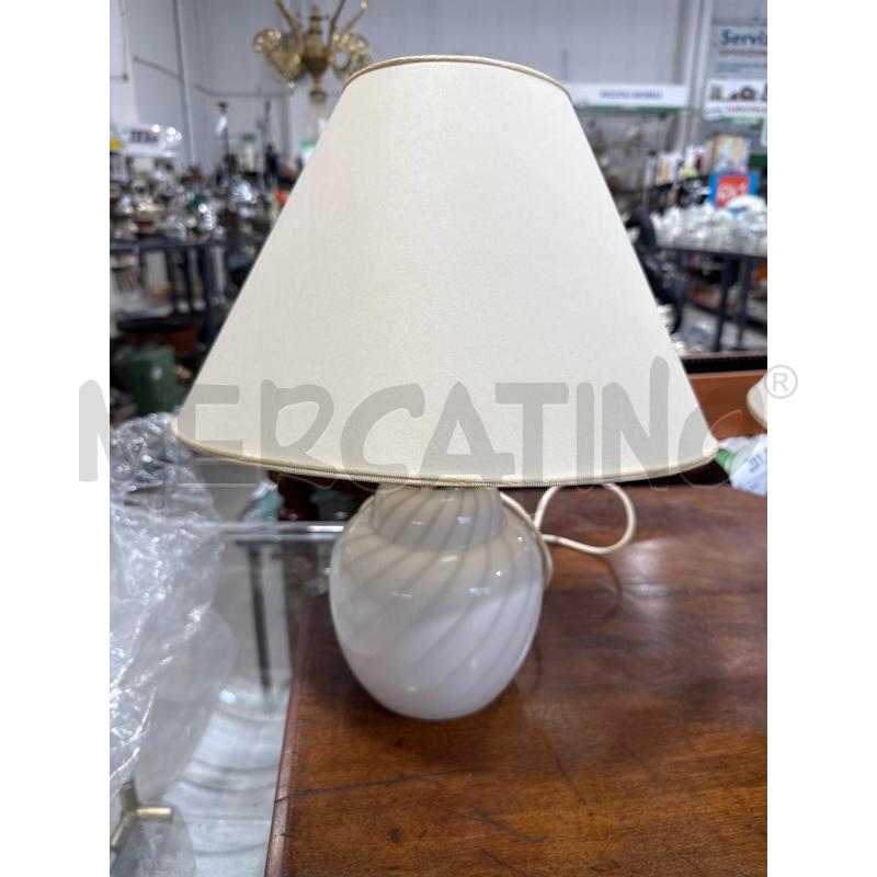LAMPADA COPPIA BIANCA DA TAVOLO MURANO  | Mercatino dell'Usato San giovanni teatino 2