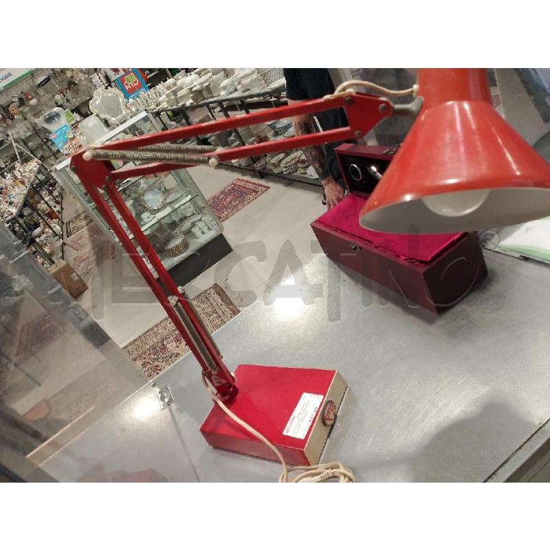 LAMPADA DA TAVOLO ARANCIONE METALLO | Mercatino dell'Usato San giovanni teatino 1