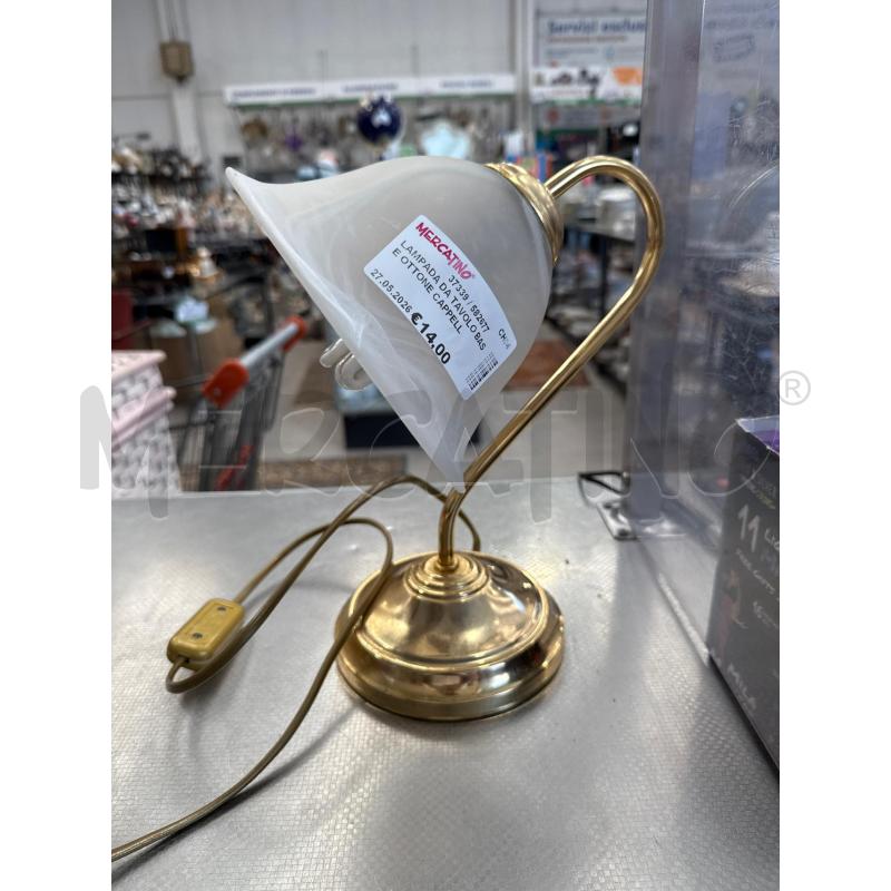 LAMPADA DA TAVOLO BASE OTTONE CAPPELLO VETRO | Mercatino dell'Usato San giovanni teatino 1