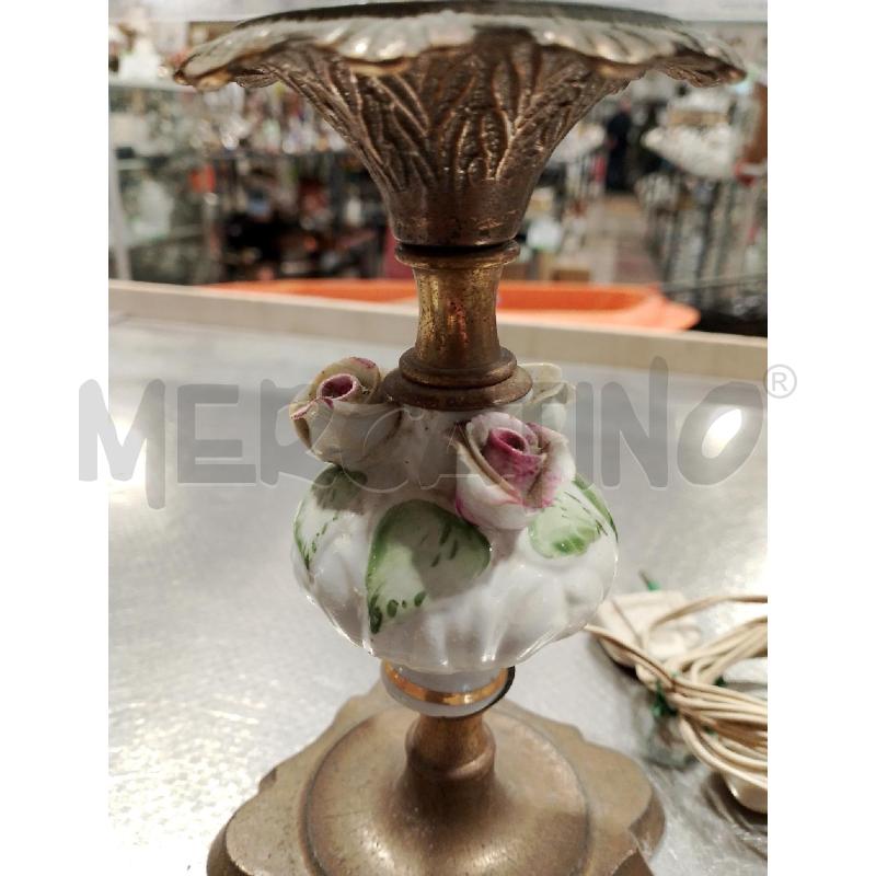 LAMPADA DA TAVOLO BASE OTTONE FIORELLINI CERAMICA | Mercatino dell'Usato San giovanni teatino 2