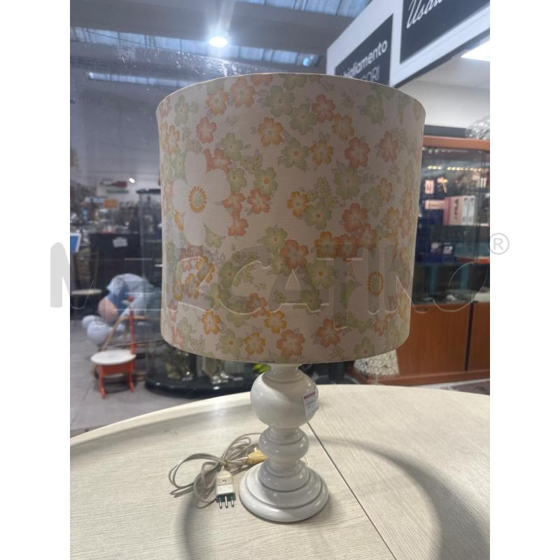 LAMPADA DA TAVOLO GIALLA | Mercatino dell'Usato San giovanni teatino 1