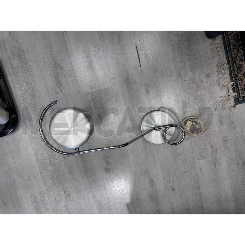 LAMPADA DA TAVOLO LUMI MILANO PIA CRIPPA GUIDETTI  | Mercatino dell'Usato San giovanni teatino 3