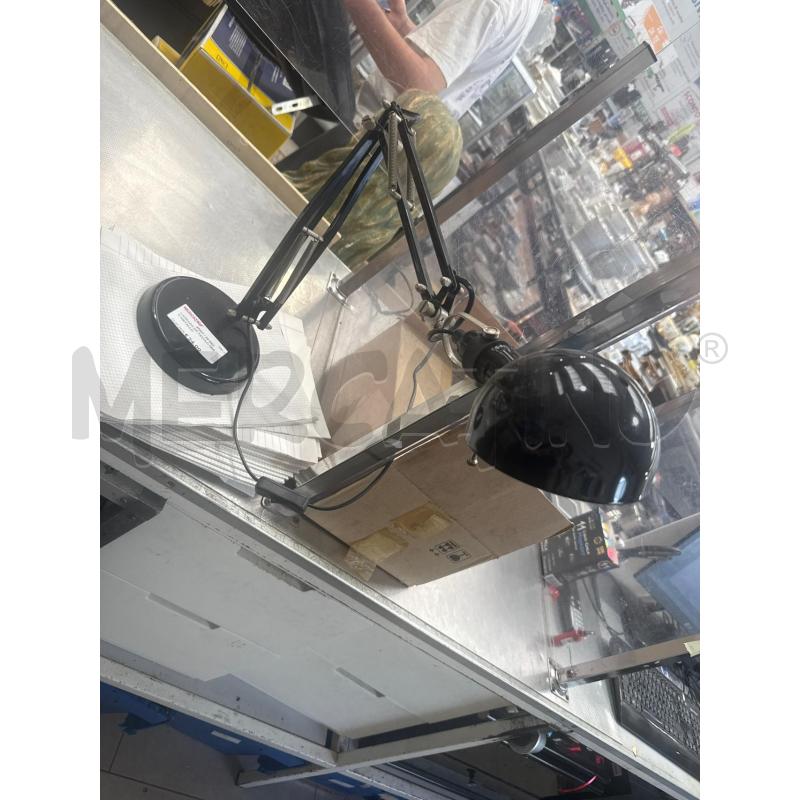 LAMPADA DA TAVOLO NERA METALLO | Mercatino dell'Usato San giovanni teatino 1