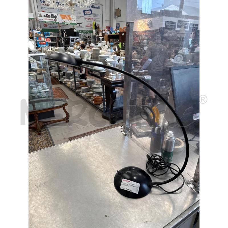 LAMPADA DA TAVOLO VENETA LUMI NERA | Mercatino dell'Usato San giovanni teatino 1