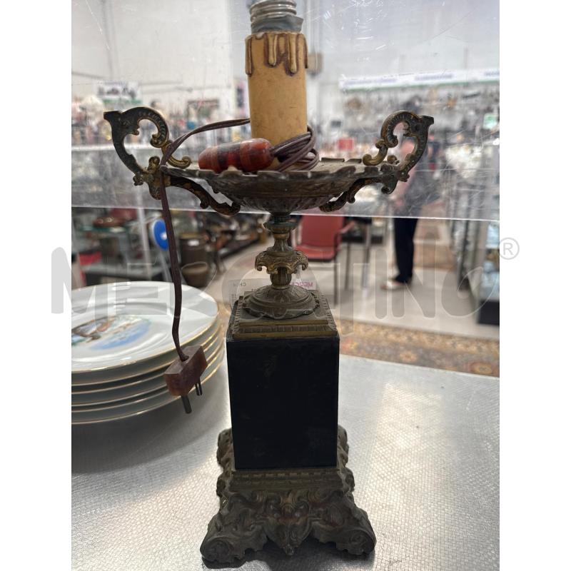 LAMPADA DA TAVOLO +1 BASE OTTONE NERA | Mercatino dell'Usato San giovanni teatino 3