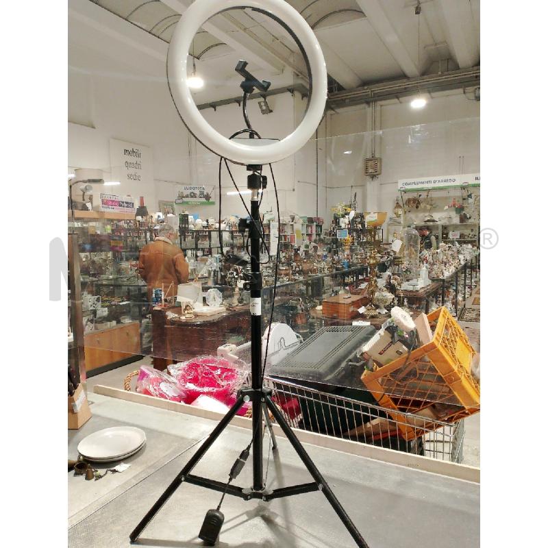 LAMPADA PER SELFIE | Mercatino dell'Usato San giovanni teatino 1