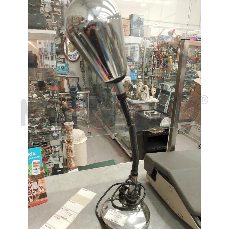 LAMPADA TAVOLO ACCIAIO | Mercatino dell'Usato San giovanni teatino 1