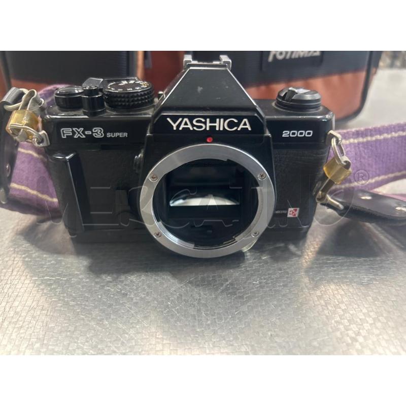 MACCHINA FOTOGRAFICA YASHICA FX-3 SUPER CON ACCESSORI | Mercatino dell'Usato San giovanni teatino 1