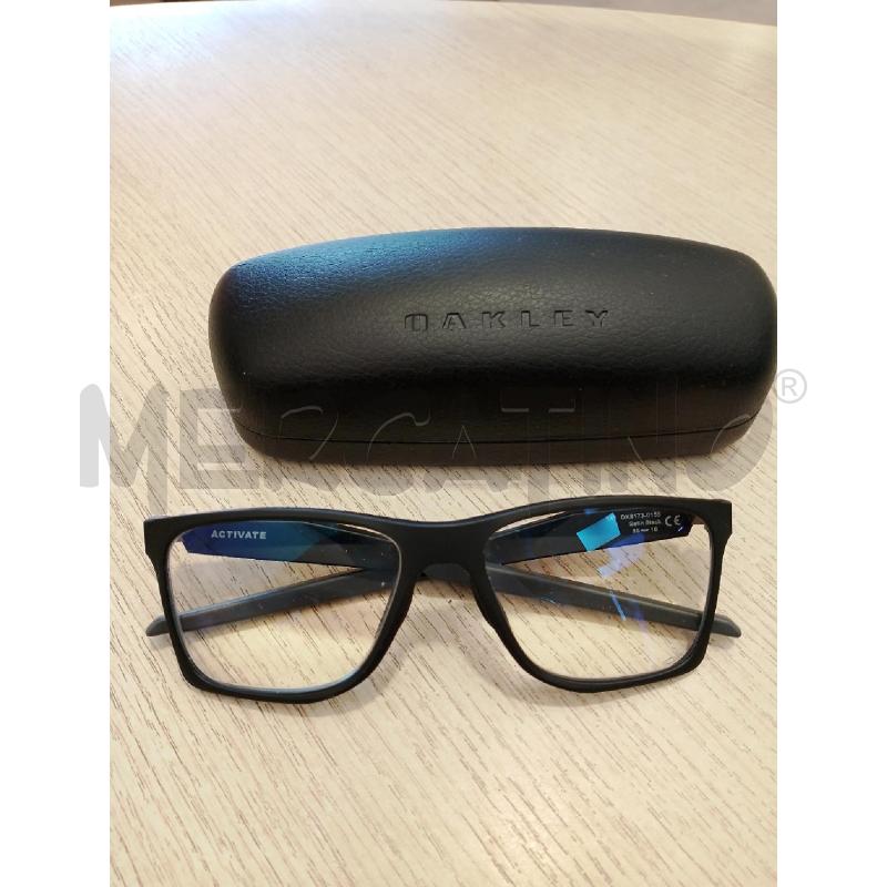 OCCHIALI UOMO OAKLEY GRADUATI | Mercatino dell'Usato San giovanni teatino 1