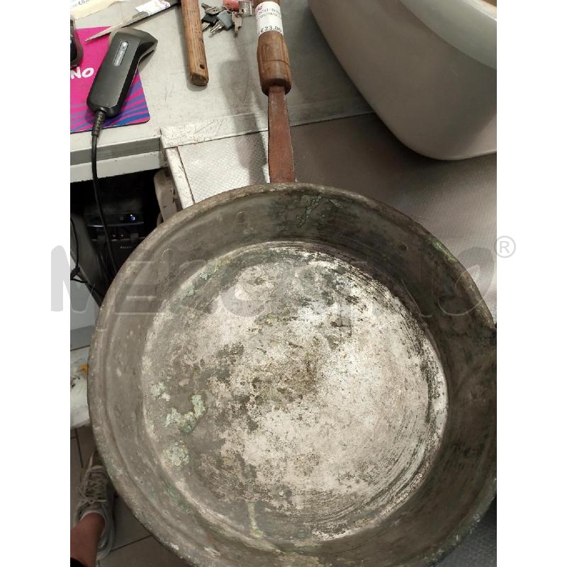 PENTOLA CON MANICO RAME | Mercatino dell'Usato San giovanni teatino 1