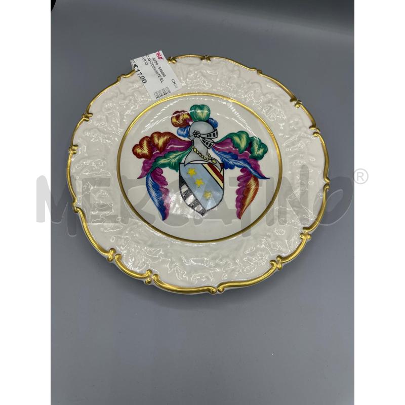 PIATTO CAPODIMONTE ELMO E SCUDO | Mercatino dell'Usato San giovanni teatino 1