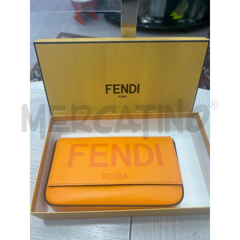 POCHETTE FENDI ARANCIONE | Mercatino dell'Usato San giovanni teatino 1