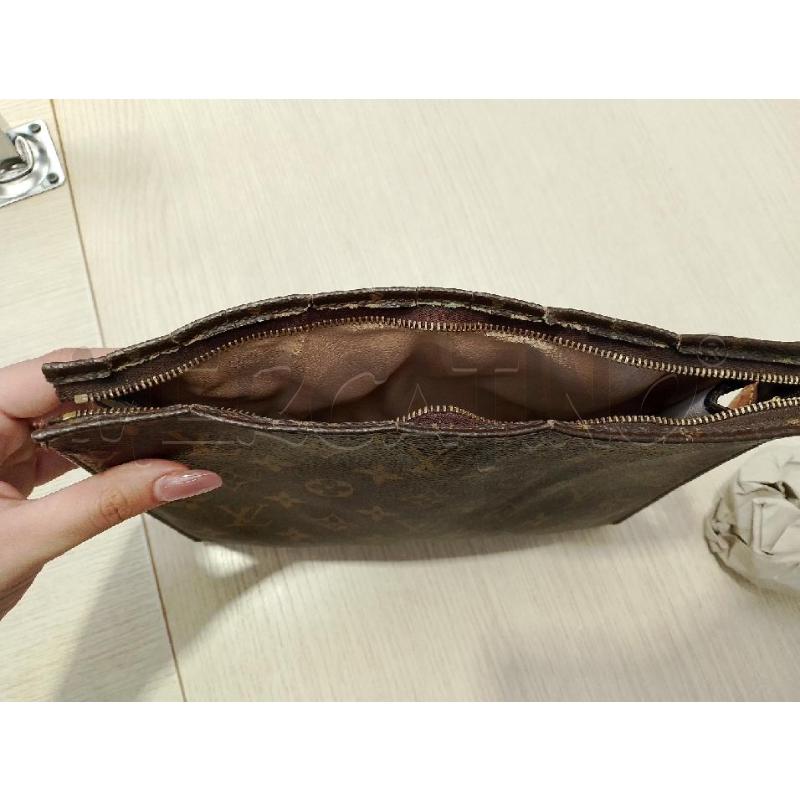 POCHETTE LOUIS VUITTON  | Mercatino dell'Usato San giovanni teatino 4