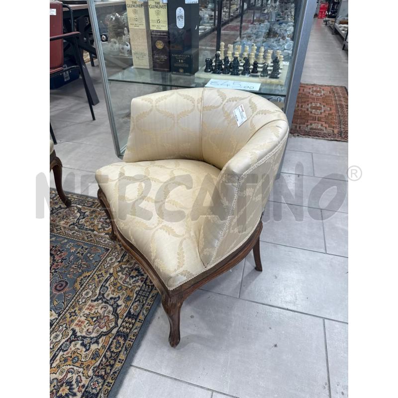 POLTRONCINA BEIGE BASSA | Mercatino dell'Usato San giovanni teatino 2