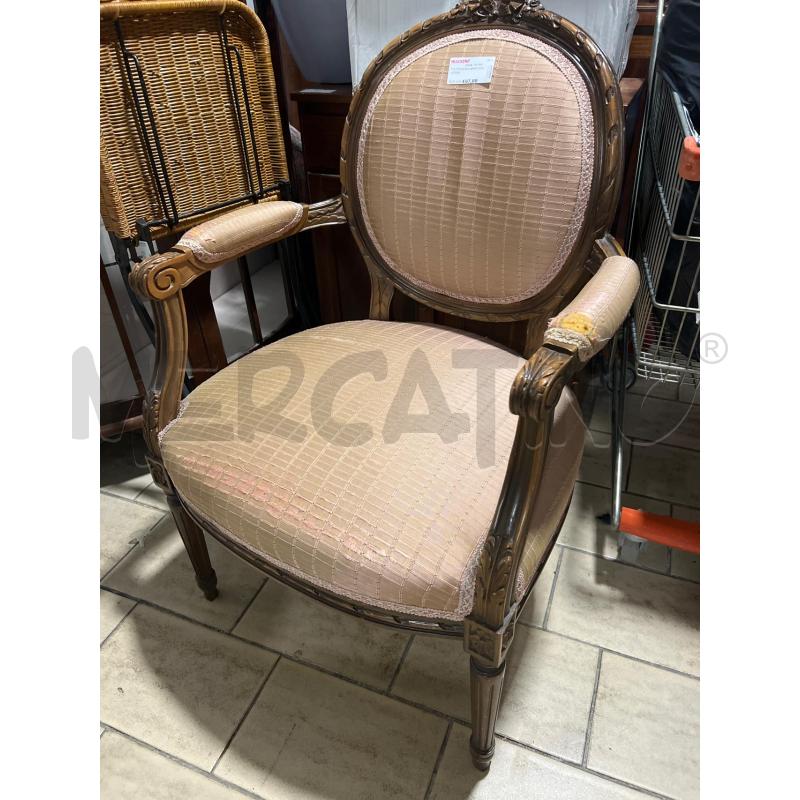 POLTRONCINA BRACCIOLI LEGNO | Mercatino dell'Usato San giovanni teatino 1