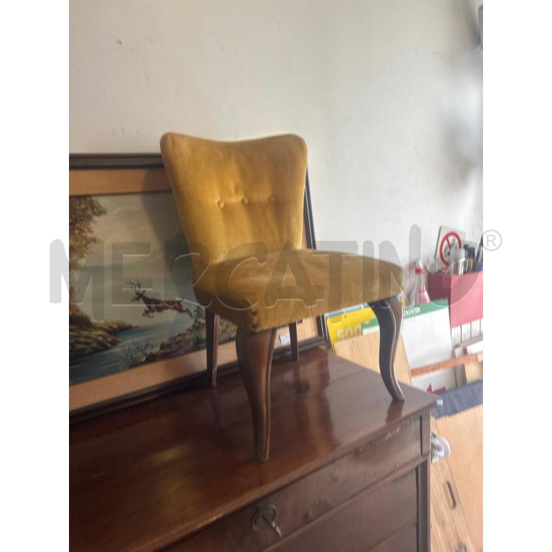POLTRONCINA TESSUTO GIALLO | Mercatino dell'Usato San giovanni teatino 1