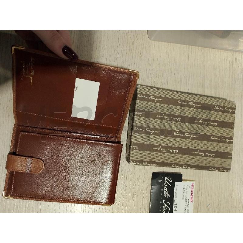 PORTA CARTE FERRAGAMO MARRONE  | Mercatino dell'Usato San giovanni teatino 2