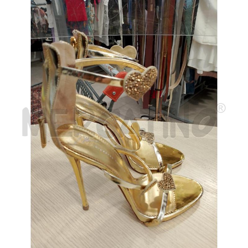 SCARPE DONNA GIUSEPPE ZANOTTI DORATE TACCO CUORI | Mercatino dell'Usato San giovanni teatino 2