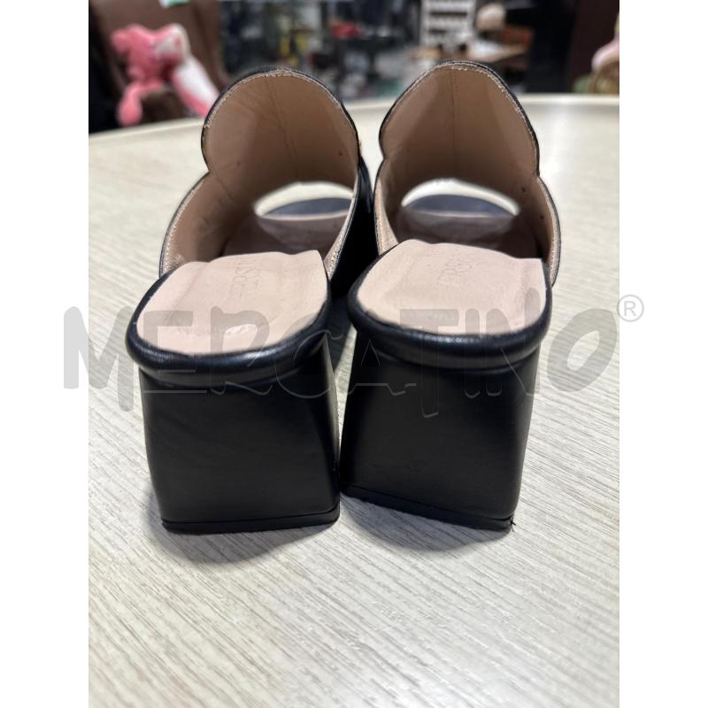 SCARPE DONNA HERSUADE NERE CATENA DORATA APERTE | Mercatino dell'Usato San giovanni teatino 3