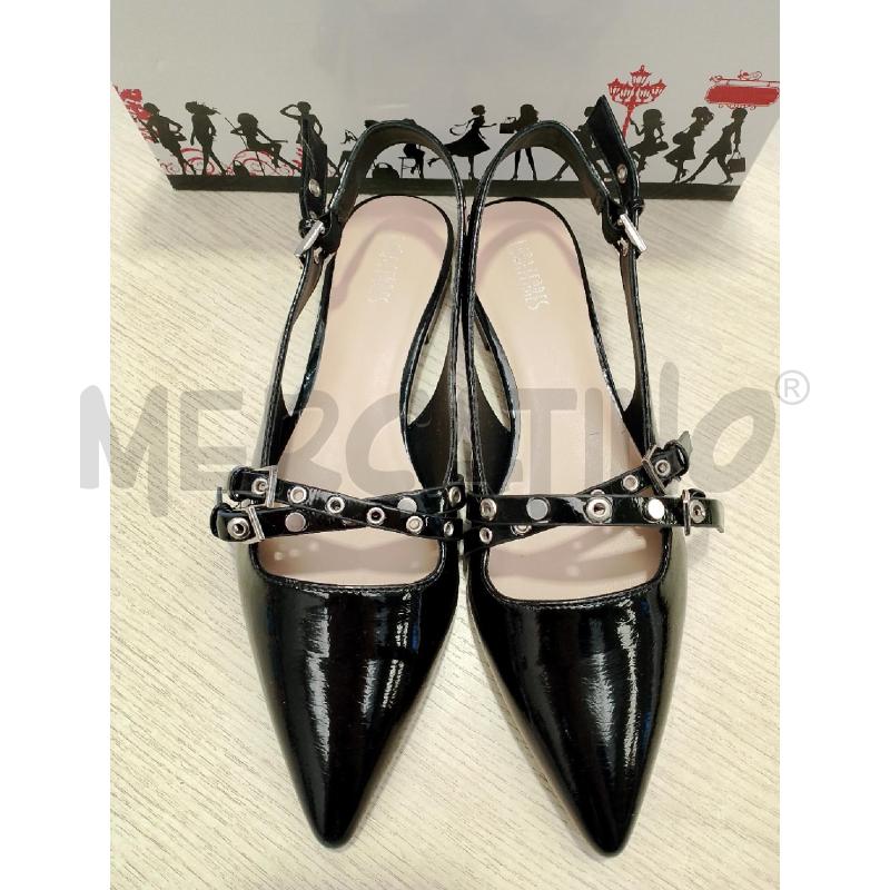 SCARPE DONNA LORA FERRIES NERE LUCIDE | Mercatino dell'Usato San giovanni teatino 2