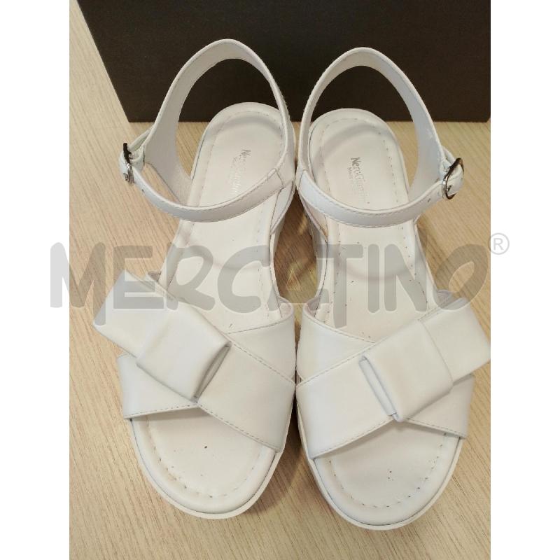 SCARPE DONNA NERO GIARDINI BIANCHE APERTE | Mercatino dell'Usato San giovanni teatino 2