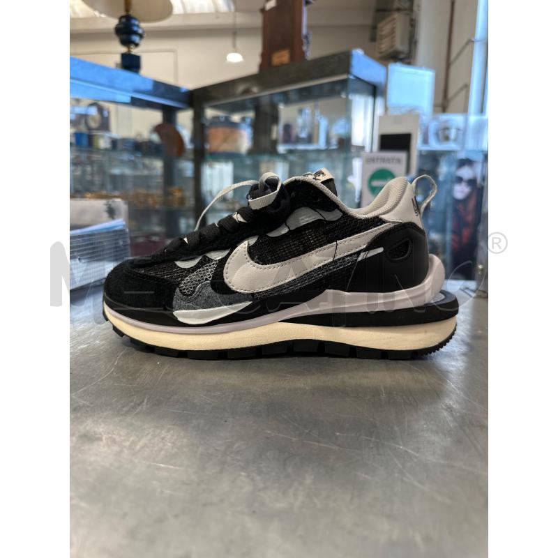 SCARPE DONNA NIKE SACAI NERE  | Mercatino dell'Usato San giovanni teatino 1