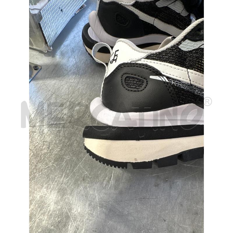 SCARPE DONNA NIKE SACAI NERE  | Mercatino dell'Usato San giovanni teatino 5